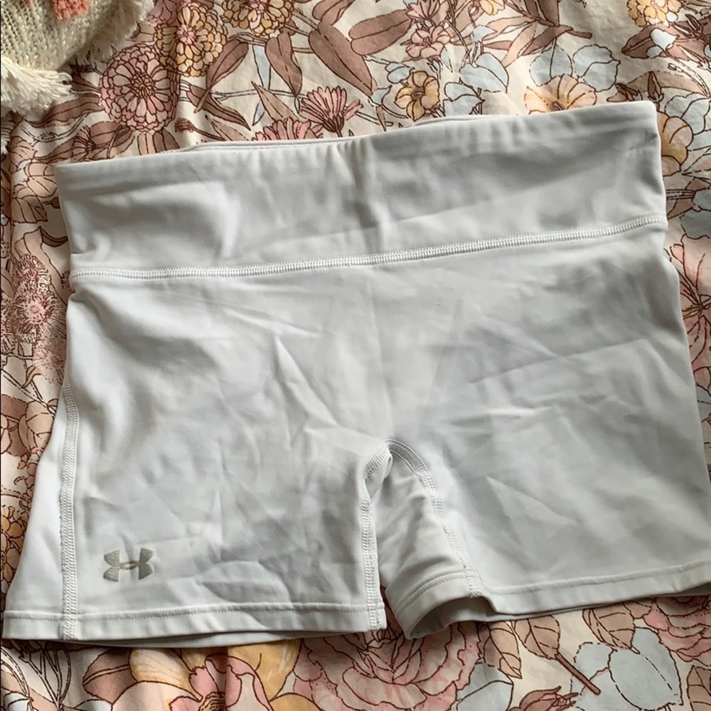 White Underarmour Spandex
